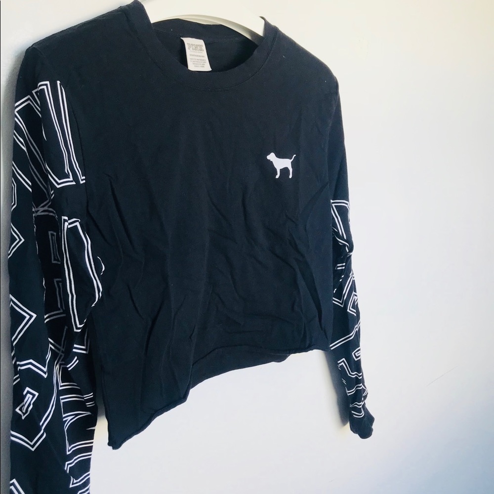 VS Pink long sleeve black crop top